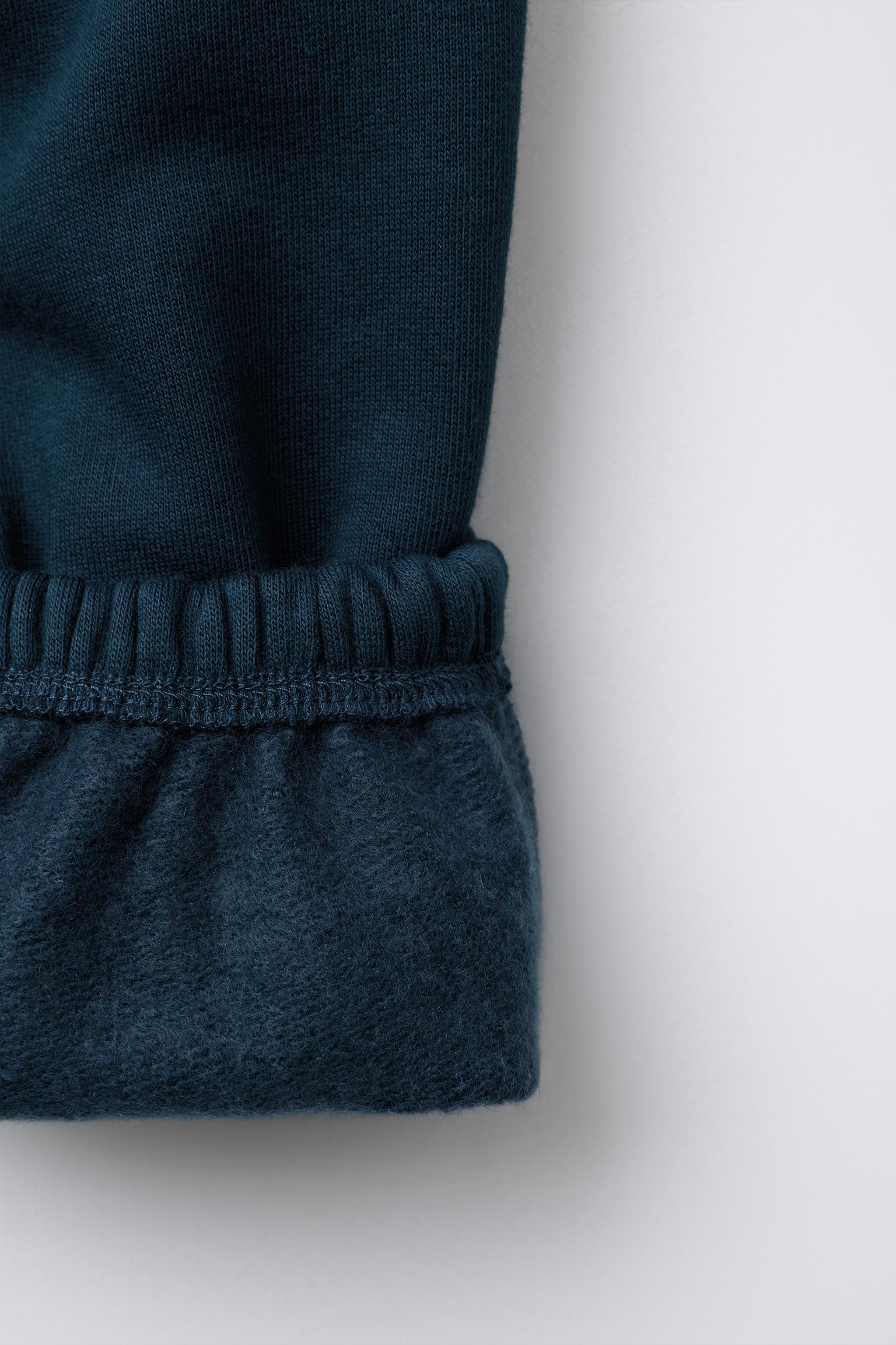 COLOR BLOCK BEAR SWEATSHIRT AND JOGGER PANTS SET